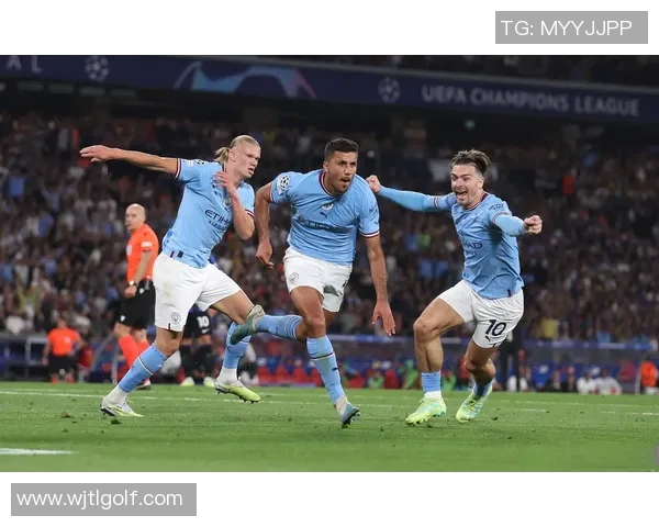 罗德里在球场上的表现如何影响曼城的战术布局与未来发展