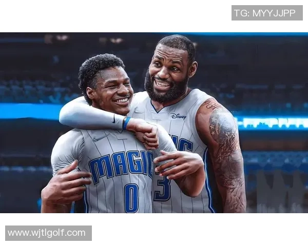 詹姆斯父子同场竞技倒计时布朗尼正式宣布参加NBA选秀